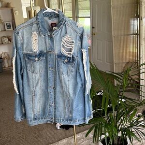 Distressed Jean Jacket ✨